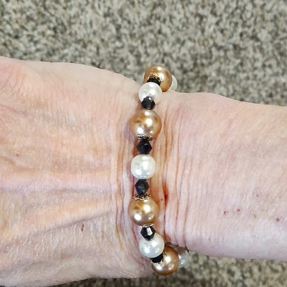 VINTAGE FAUX PEARL GOLD BLACK BEADED 17-21"NECKLACE STRETCH BRACELET EARRING SET - Picture 4 of 11